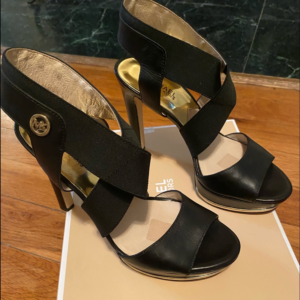 Black Michael Michael Kors sandals/heels